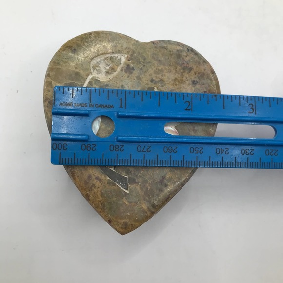 Vintage Carved Stone Heart Trinket Box Inlaid Floral Pattern "2 1/2"x 3" India - Picture 7 of 11